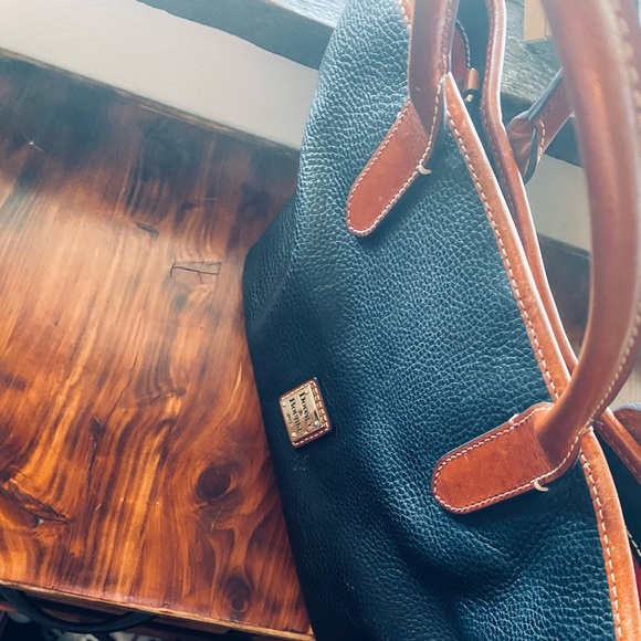 🖤 Dooney & Bourke Black and Brown Leather Purse.🖤 - Picture 4 of 12